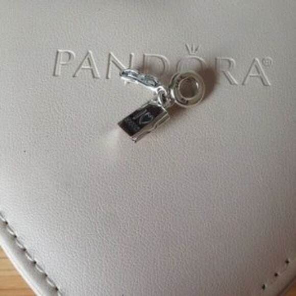Pandora Charm I Love Reading Dangle Charm - Picture 1 of 1